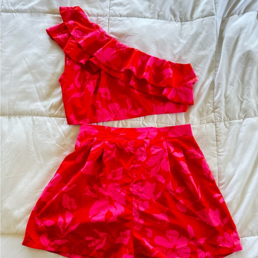 ROSE BOULEVARD one shoulder TOP High Waist SHORTS size medium red/pink floral